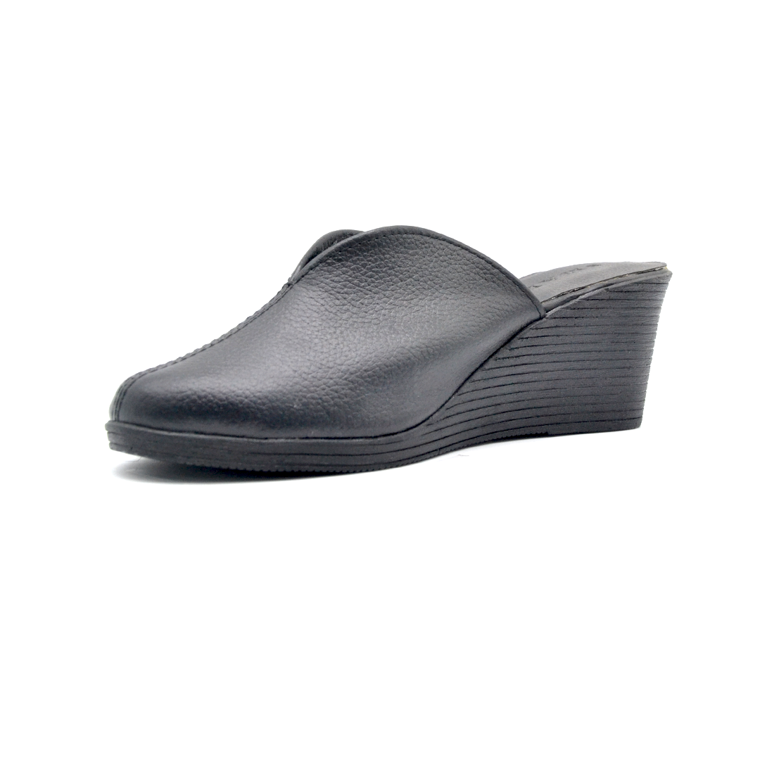 شوبوكس — شوبوكس | حذاء سابو 5سم طبي جلد طبيعي — موديل 76 — أسود — زاوية 3 — womens shoes iraq